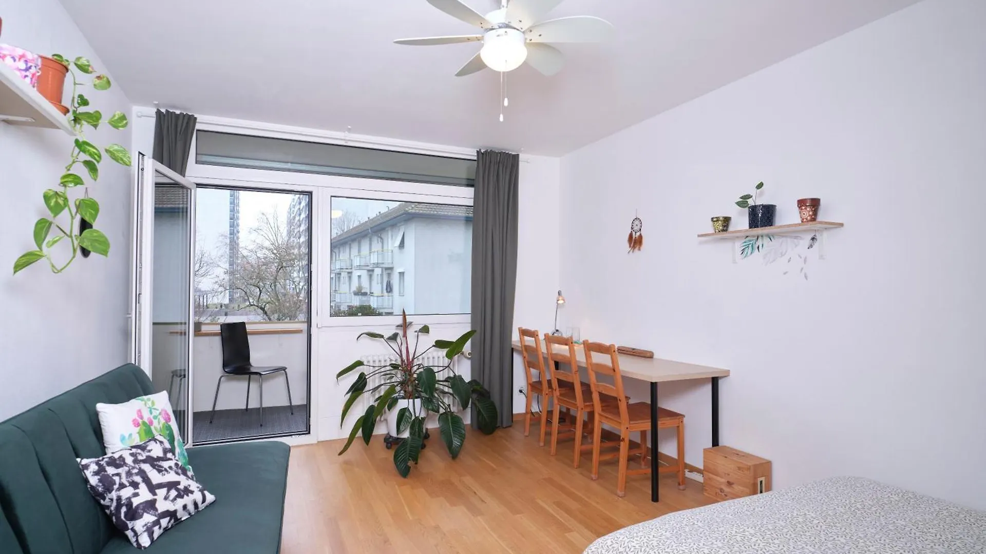 ホームステイ Doppelzimmer Bei Natur & Events バーゼル